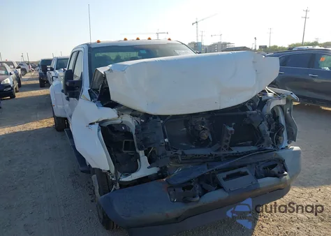 2017 Ford F-350 Xl z USA, uszkodzony, nr VIN 1FT8W3CT1HEE61022